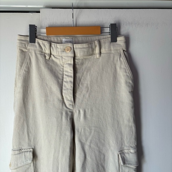 Aritzia Wilfred Free Modern Cargo Pant in Cream (Birch) - Picture 5 of 12